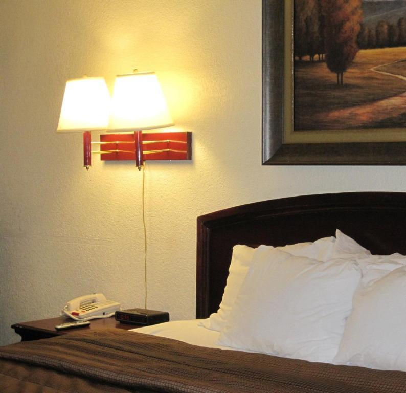 Liberty Lodge Saint Robert Pokoj fotografie